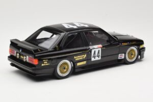BMW M3 E30 JPS Team BMW #44 J. Richards / T. Longhurst Class Winners Bathurst 1000 1987 Minichamps 1:18 155872044 Kovina – slika 2 od 6
