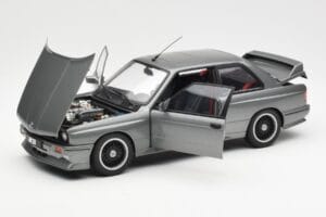 BMW M3 E30 Sport Evolution Cecotto Siv AUTOart 1:18 70567 Kovina – slika 2 od 8
