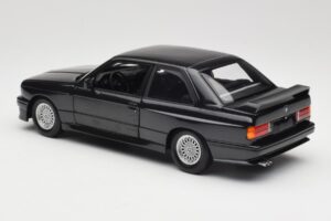 BMW M3 E30 Black Metallic Minichamps 1:18 180020306 Kovina – slika 7 od 8