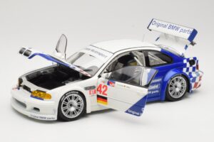 BMW M3 E46 GTR #42 J. Muller / J.J. Lehto ALMS 2001 Minichamps 1:18 80430139183 Kovina – slika 2 od 8