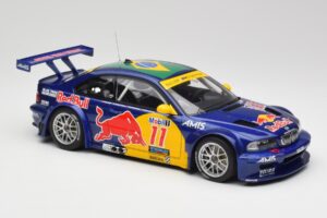 BMW M3 E46 GTR #11 Red Bull Interlagos 2005 AUTOart 1:18 80645 Kovina – slika 4 od 6