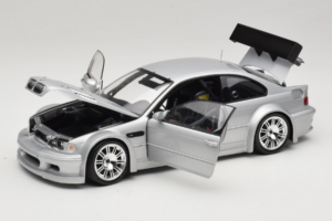 BMW M3 E46 GTR Street Srebrna Minichamps 1:18 100012100 Kovina – slika 2 od 8