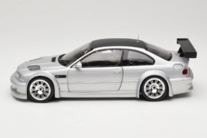 BMW M3 E46 GTR Street Srebrna With Carbon Roof Minichamps 1:18 100012102 Kovina – slika 4 od 8