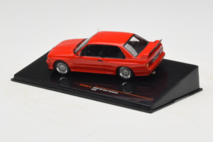 BMW M3 E30 Sport Evolution Rdeč IXO 1:43 CLC583N Kovina – slika 3 od 4