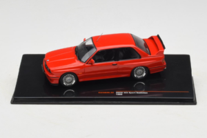 BMW M3 E30 Sport Evolution Rdeč IXO 1:43 CLC583N Kovina
