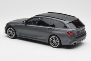 BMW M340i G20 xDrive M Sport Siv GT Spirit 1:18 GT471 Smola – slika 5 od 6
