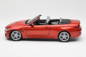 BMW M4 F83 Kabriolet Sakhir Oranžen Paragon 1:18 PA-97111 Kovina – slika 4 od 8
