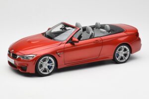 BMW M4 F83 Kabriolet Sakhir Oranžen Paragon 1:18 PA-97111 Kovina