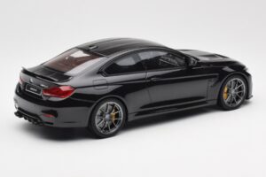 BMW M4 F82 CS Črna GT Spirit 1:18 GT845 Smola – slika 2 od 6