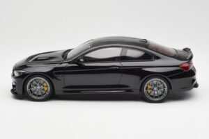 BMW M4 F82 CS Črna GT Spirit 1:18 GT845 Smola – slika 3 od 6
