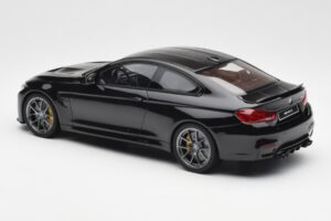 BMW M4 F82 CS Črna GT Spirit 1:18 GT845 Smola – slika 5 od 6