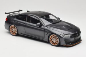 BMW M4 F82 GTS Mineral Grey Metallic Minichamps 1:18 110025222 Kovina – slika 6 od 8