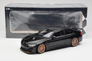 BMW M4 F82 GTS Sapphire Black Metallic Minichamps 1:18 110025220 Kovina – slika 8 od 8