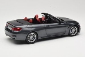 BMW M4 F83 Kabriolet Mineral Grey Paragon 1:18 80432339610 Kovina – slika 3 od 8