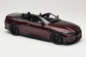 BMW M4 G83 Kabriolet Rdeč Metalik Minichamps 1:18 155021032 Kovina – slika 4 od 6