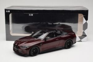 BMW M4 G83 Kabriolet Rdeč Metalik Minichamps 1:18 155021032 Kovina – slika 6 od 6