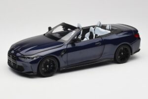 BMW M4 G82 Kabriolet Modra Metallic Minichamps 1:18 110021031 Kovina
