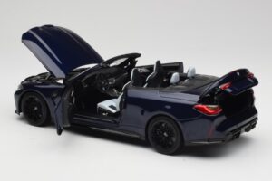 BMW M4 G82 Kabriolet Modra Metallic Minichamps 1:18 110021031 Kovina – slika 5 od 8