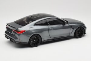 BMW M4 G82 Siv Metallic Minichamps 1:18 113020124 Kovina – slika 3 od 8