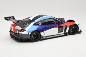 BMW M4 G82 GT3 Presentation 2021 Minichamps 1:18 80435A5D002 Kovina – slika 3 od 8