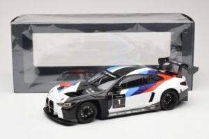 BMW M4 G82 GT3 Presentation 2021 Minichamps 1:18 80435A5D002 Kovina – slika 8 od 8
