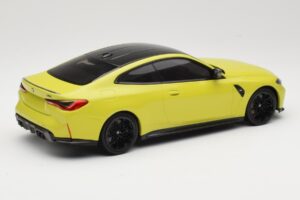 BMW M4 G82 Rumena Minichamps 1:18 155020120 Kovina – slika 2 od 6