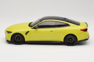 BMW M4 G82 Rumena Minichamps 1:18 155020120 Kovina – slika 3 od 6