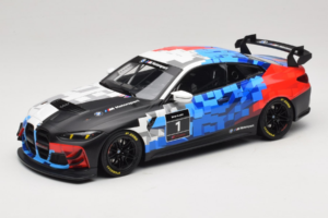 BMW M4 GT4 #1 Presentation 2024 Otto 1:18 OT1125 Smola