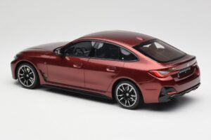 BMW M440i G26 Gran Coupe Aventurine Rdeč Otto 1:18 OT1075 Smola – slika 5 od 6