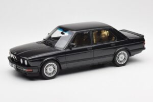 BMW M5 E28 Diamond Črn Otto 1:18 OT184 Smola
