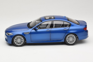 BMW M5 F10 Monte Carlo Blue Paragon 1:18 80432186352 Kovina – slika 4 od 8