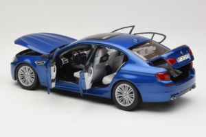 BMW M5 F10 Monte Carlo Blue Paragon 1:18 80432186352 Kovina – slika 5 od 8