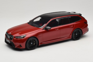 BMW M5 G99 Touring Fire Red GT Spirit 1:18 GT964 Smola