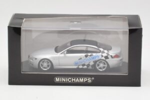 BMW M6 E63 IAA Frankfurt Srebrna Minichamps 1:43 M6001 Kovina – slika 4 od 4