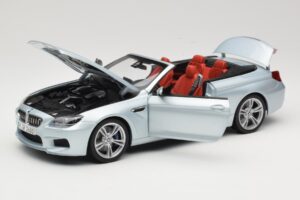 BMW M6 F12 Kabriolet Silverstone Silver Paragon 1:18 8043225656 Kovina – slika 2 od 8