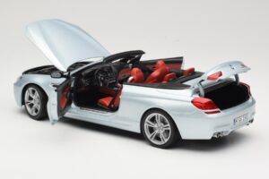 BMW M6 F12 Kabriolet Silverstone Silver Paragon 1:18 8043225656 Kovina – slika 5 od 8