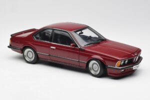 BMW M635 CSi E24 Karmin Rdeč AUTOart 1:18 70528 Kovina – slika 6 od 8