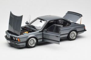 BMW M635 CSi E24 Shadow Line Delphin Metallic AUTOart 1:18 70529 Kovina – slika 2 od 8