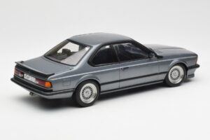 BMW M635 CSi E24 Shadow Line Delphin Metallic AUTOart 1:18 70529 Kovina – slika 3 od 8