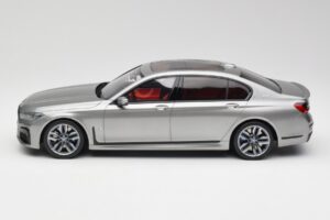 BMW M760i G12 V12 Final Edition Siv GT Spirit 1:18 GT478 Smola – slika 3 od 6