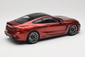 BMW M8 F91 Convertible Storm Bay Metallic Minichamps 1:18 110029020 Kovina – slika 3 od 8