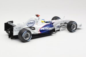 BMW Sauber F1.06 #16 N. Heidfeld Launch Version 2006 Minichamps 1:18 80430413183 Kovina – slika 2 od 6