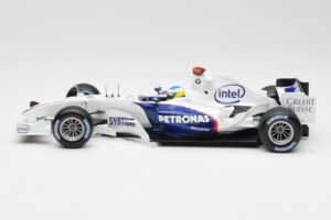 BMW Sauber F1.06 #16 N. Heidfeld Launch Version 2006 Minichamps 1:18 80430413183 Kovina – slika 3 od 6