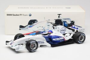 BMW Sauber F1.06 #17 J. Villeneuve Launch Version 2006 Minichamps 1:18 80430413184 Kovina – slika 6 od 6