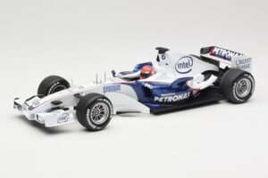BMW Sauber F1.07 #10 R. Kubica Launch Version 2007 Minichamps 1:18 80430426995 Kovina