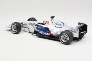 BMW Sauber F1.07 #10 R. Kubica Launch Version 2007 Minichamps 1:18 80430426995 Kovina – slika 5 od 7