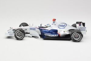 BMW Sauber F1.07 #9 N. Heidfeld Launch Version 2007 Minichamps 1:18 80430426994 Kovina – slika 3 od 7