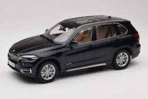 BMW X5 E70 Sapphire Black Paragon 1:18 PA-97071 Kovina