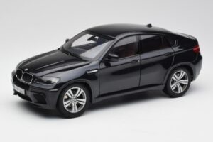 BMW X6 M F86 Črn Kyosho 1:18 80432157613 Kovina