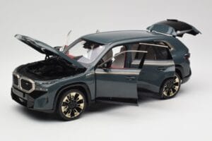 BMW XM G09 Isle of Man Green Minichamps 1:18 110023300 Kovina – slika 2 od 8